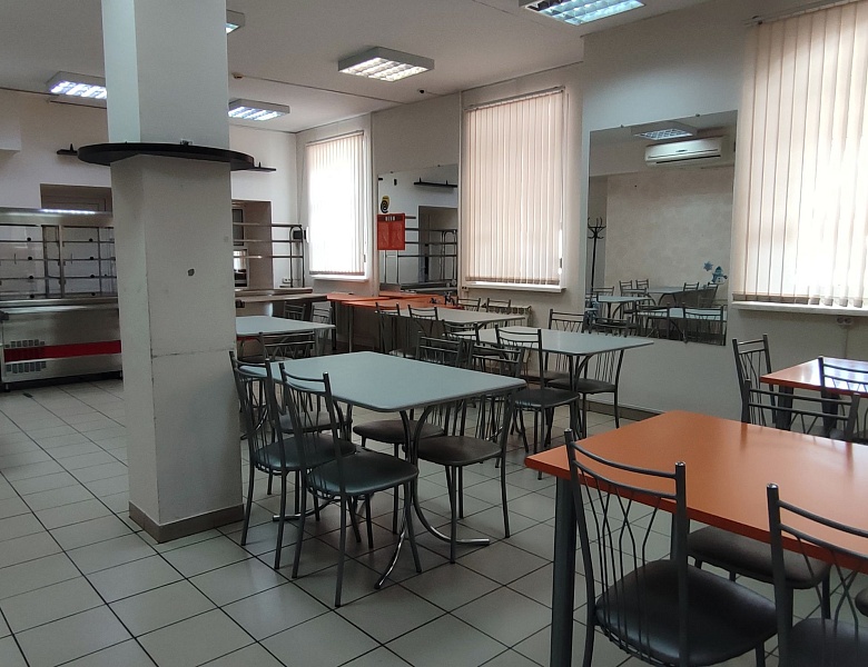 В АНО «Бизнес-инкубатор Республики Марий Эл» сдается просторное помещение для организации точки общественного питания в центре города